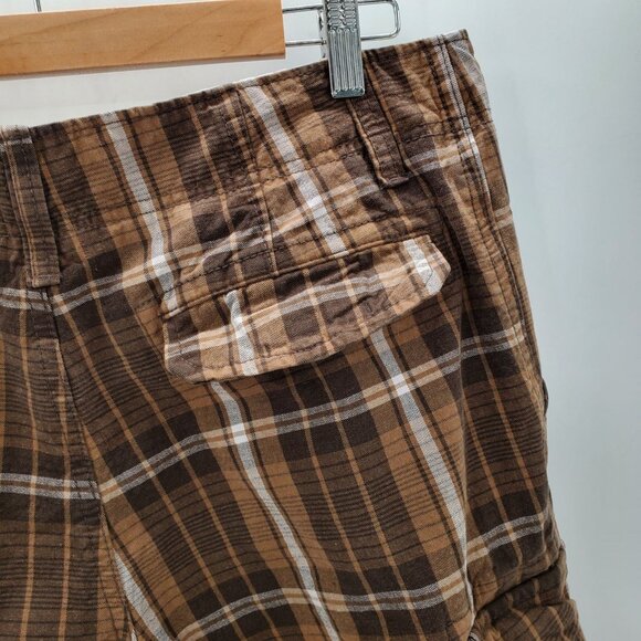 Old Navy Brown Plaid Cargo Shorts Size 30 Classic Fit Cotton Outdoor Utility - Picture 8 of 13